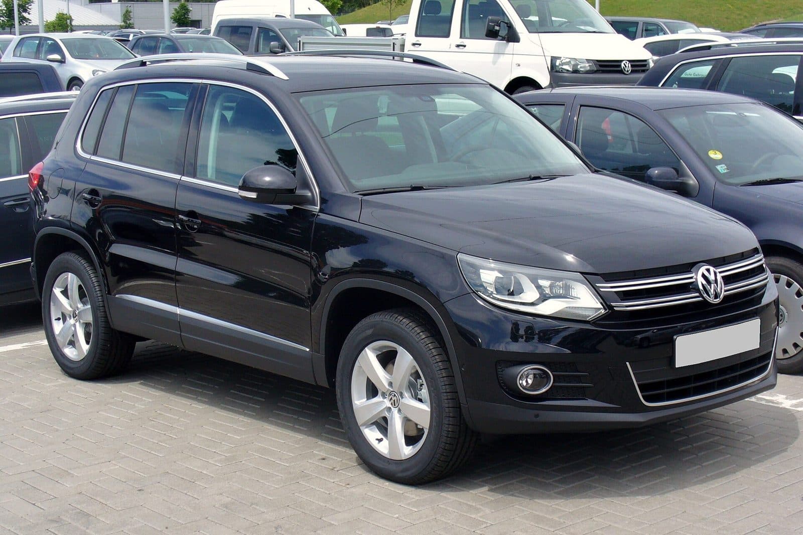 Volkswagen Tiguan (2/3)