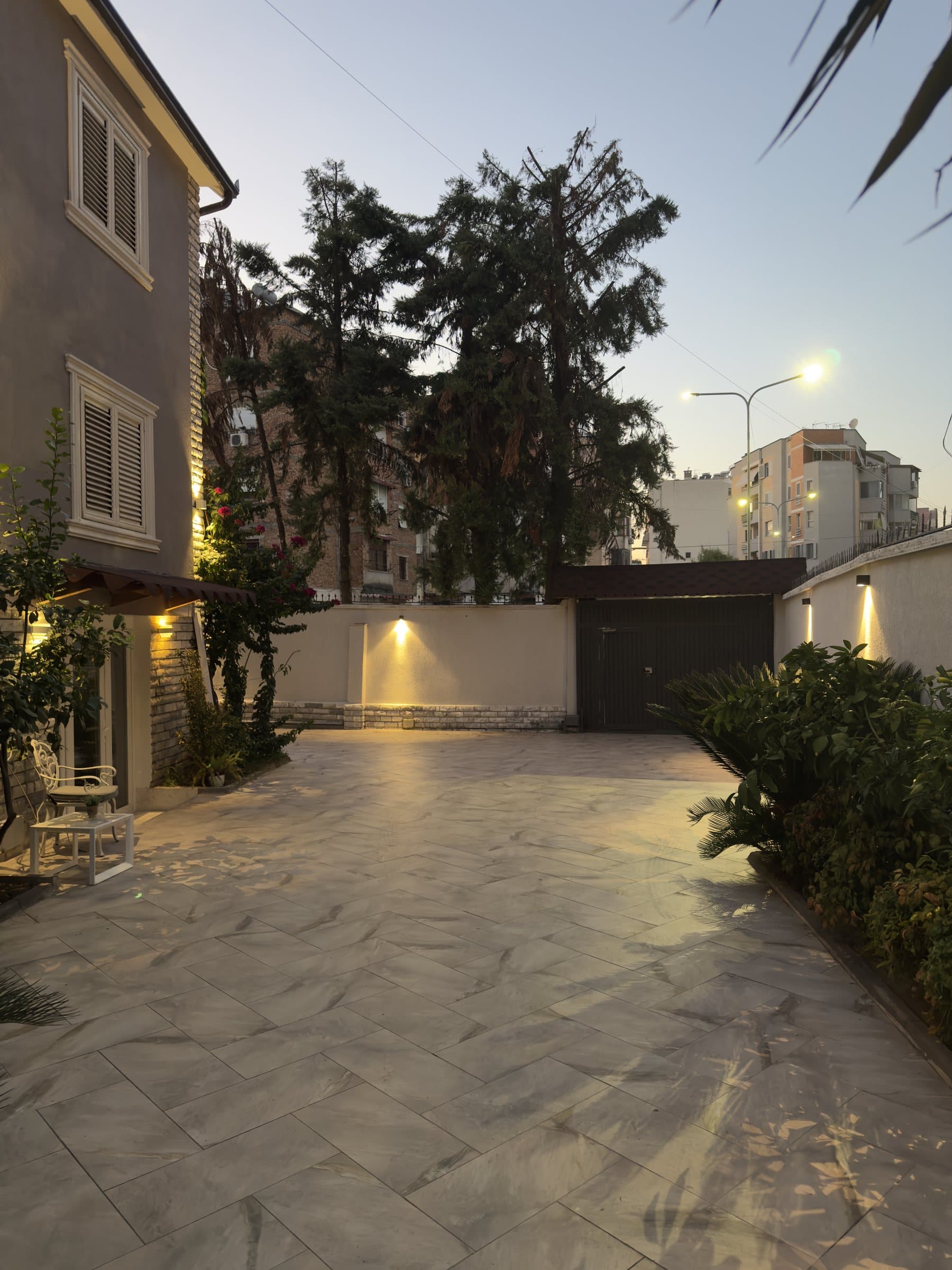 The courtyard behind the lower gate